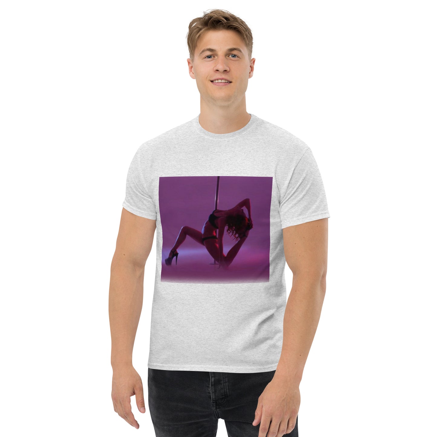 Model pole classic tee