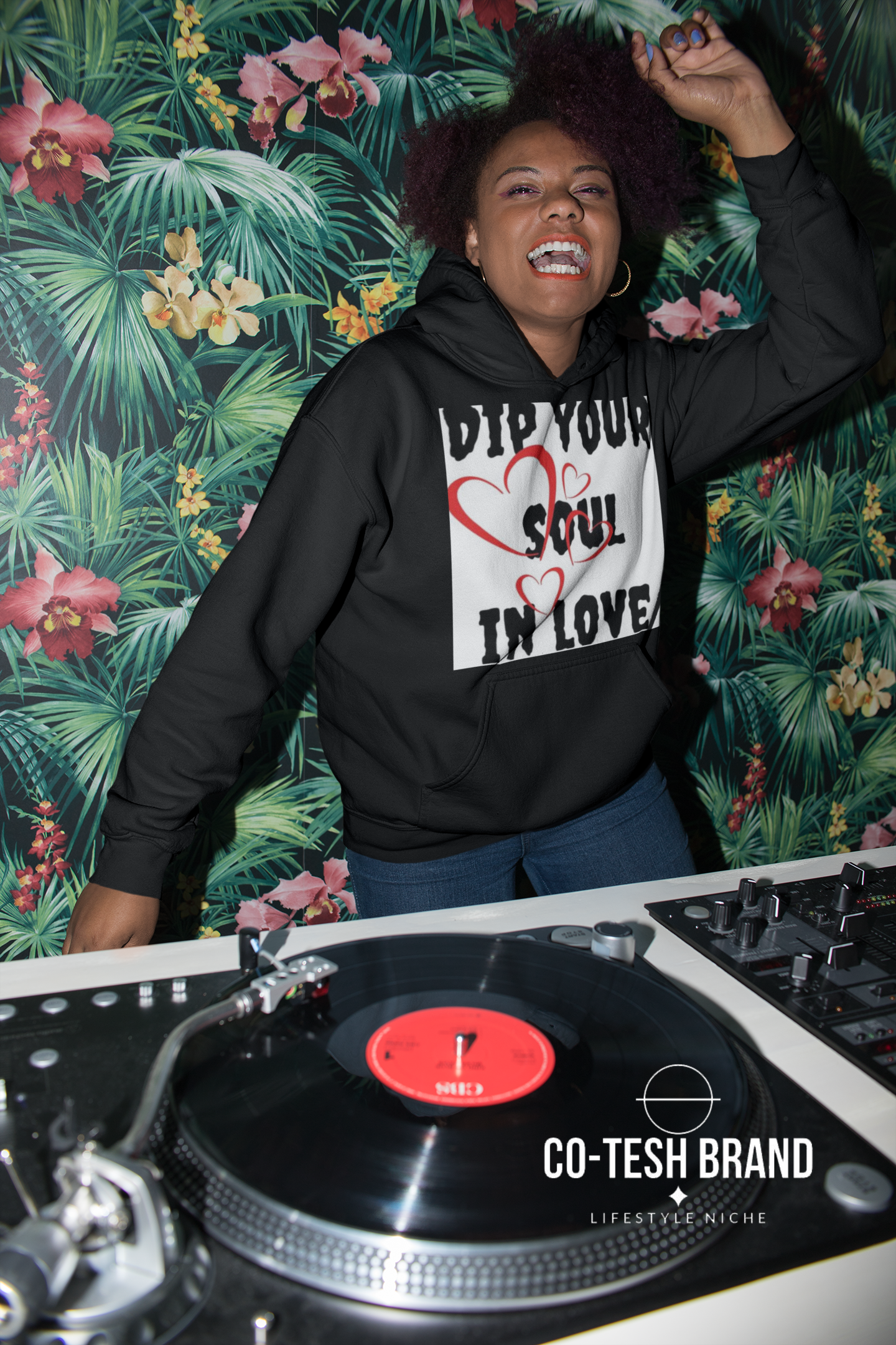 Dip your soul in love Unisex fleece hoodie