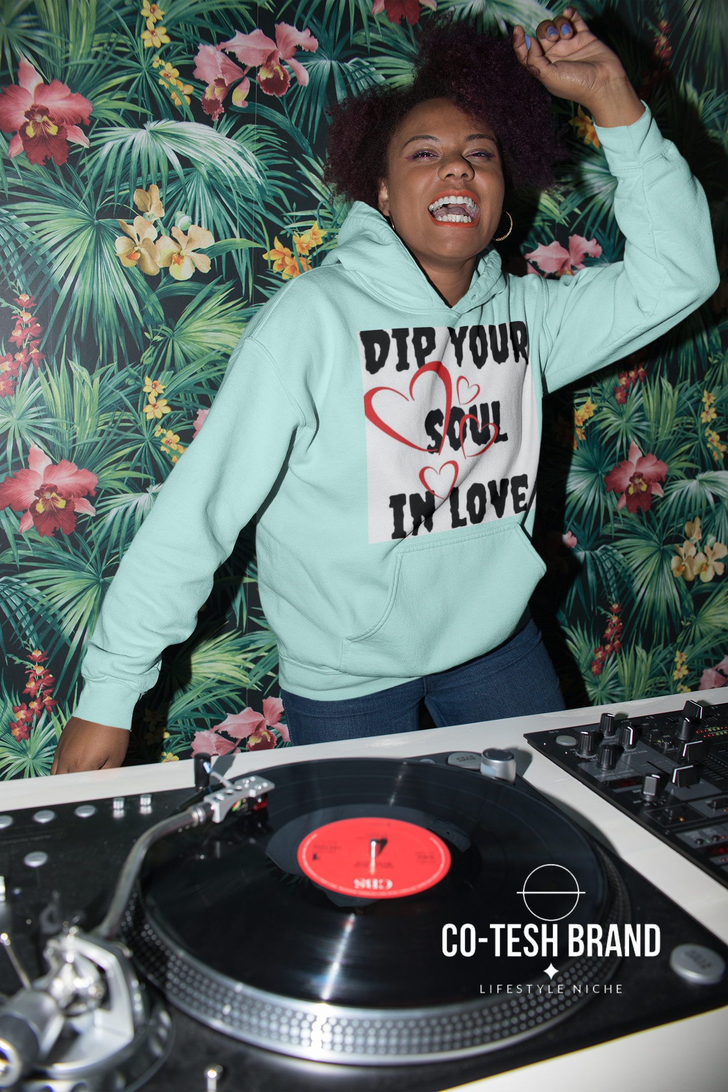 Dip your soul in love Unisex fleece hoodie