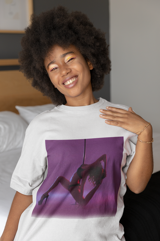 Model pole classic tee